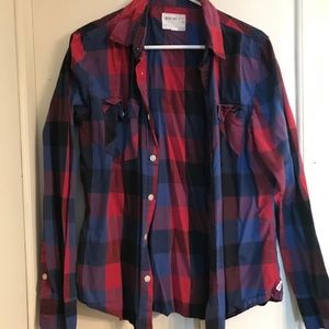 Men’s plaid shirt